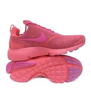 Nike Presto Fly SE hot punch 7.5 womens